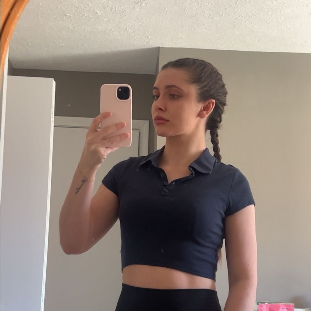 navy blue cropped polo